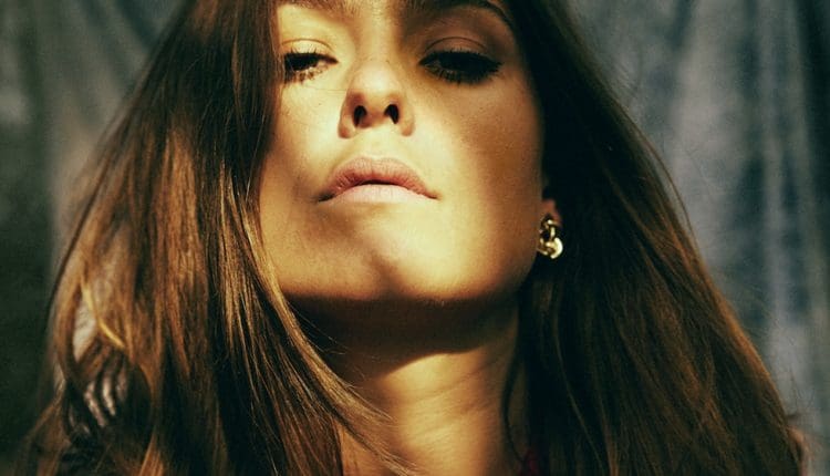 everything you need to know about rising star Léon