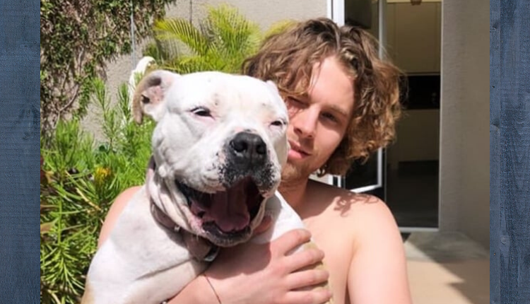 5SOS- Luke & his dog, Petunia