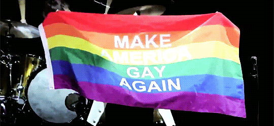 Harry-Styles-LGBT-Flag-Gif