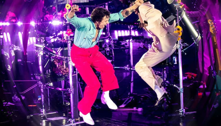Harry Styles performs on stage at Mohegan Sun Arena in 2021